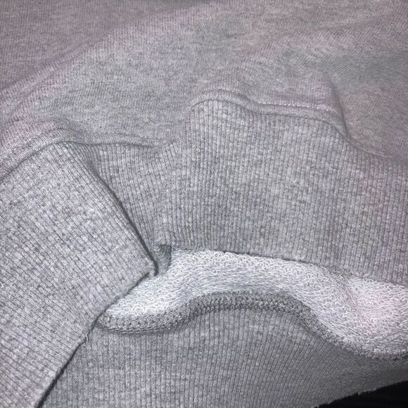 Soulcycle, Gray Long Sleeve Cropped Distressed Sweatshirt Skull Logo Women’s XS - Picture 11 of 12